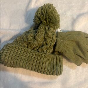 Toad&Co Olive Knit Hat and Gloves Set